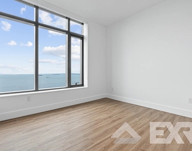 2230 Cropsey Avenue - Photo Thumbnail 5
