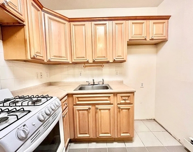 38 Greene Avenue - Photo Thumbnail 11