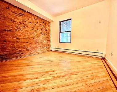 38 Greene Avenue - Photo Thumbnail 10