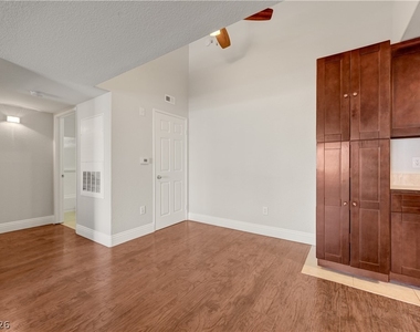 7885 W Flamingo Road - Photo Thumbnail 9