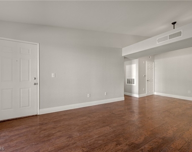 7885 W Flamingo Road - Photo Thumbnail 5