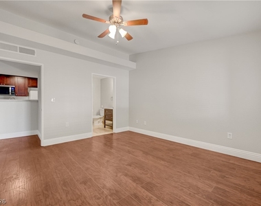 7885 W Flamingo Road - Photo Thumbnail 20