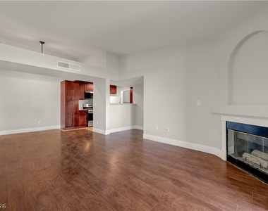 7885 W Flamingo Road - Photo Thumbnail 4