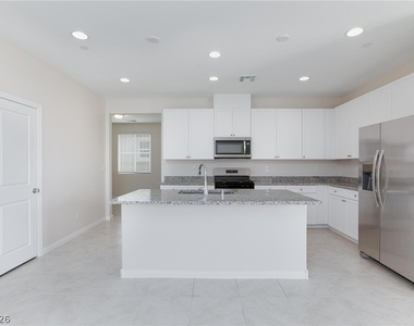 819 Cottonwood Hill Place - Photo Thumbnail 20