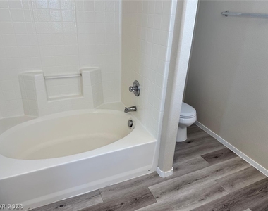 8218 Sierra Cascade Court - Photo Thumbnail 20