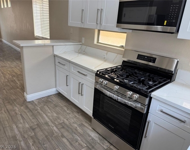 8218 Sierra Cascade Court - Photo Thumbnail 8