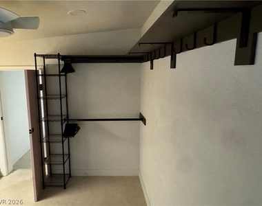 336 Arnold Street - Photo Thumbnail 12