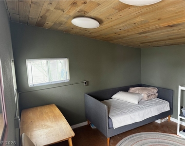 336 Arnold Street - Photo Thumbnail 16