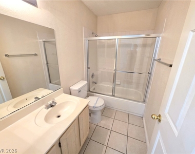 408 Roman Tree Court - Photo Thumbnail 18