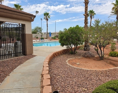 408 Roman Tree Court - Photo Thumbnail 34