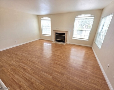 408 Roman Tree Court - Photo Thumbnail 13