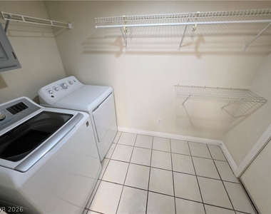 408 Roman Tree Court - Photo Thumbnail 7