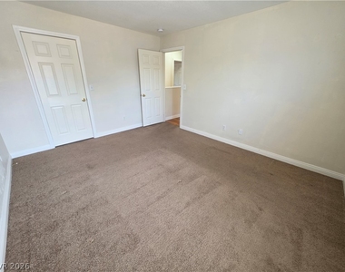 408 Roman Tree Court - Photo Thumbnail 22