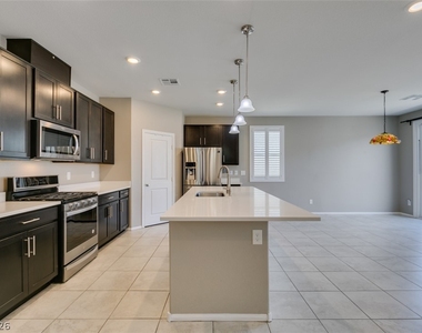 9726 Cluny Avenue - Photo Thumbnail 23
