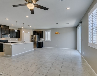 9726 Cluny Avenue - Photo Thumbnail 12