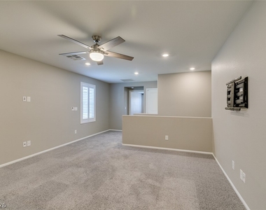 9726 Cluny Avenue - Photo Thumbnail 31