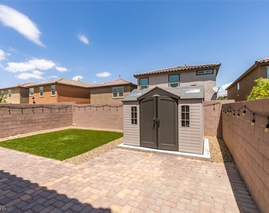9726 Cluny Avenue - Photo Thumbnail 45