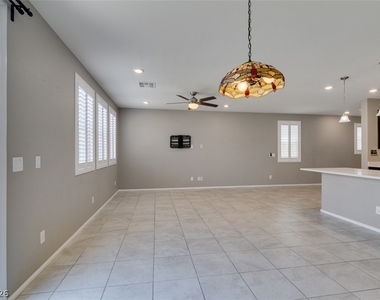 9726 Cluny Avenue - Photo Thumbnail 18