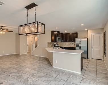 10380 Foramore Court - Photo Thumbnail 3