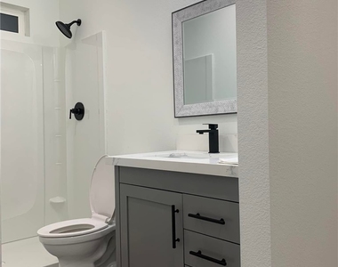 1417 Winwood Street - Photo Thumbnail 13