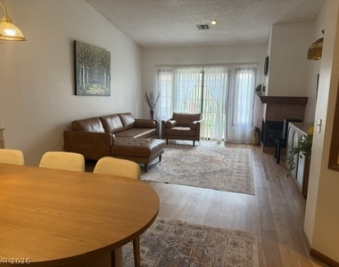7904 Shelter Island Way - Photo Thumbnail 8