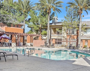 908 Domnus Lane - Photo Thumbnail 26