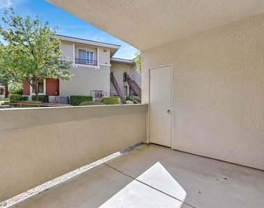908 Domnus Lane - Photo Thumbnail 19