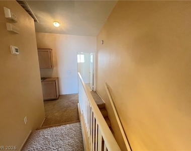 913 Nevada Sky Street - Photo Thumbnail 26