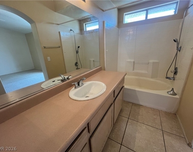 913 Nevada Sky Street - Photo Thumbnail 25