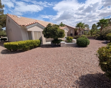 2829 Vista Butte Drive - Photo Thumbnail 9