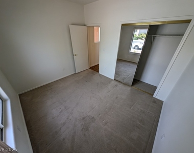 2829 Vista Butte Drive - Photo Thumbnail 21