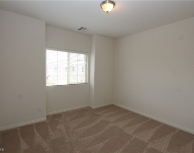 1132 Jesse Harbor Avenue - Photo Thumbnail 16