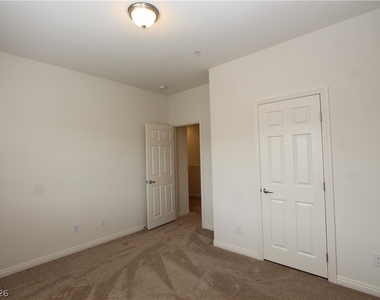 1132 Jesse Harbor Avenue - Photo Thumbnail 21