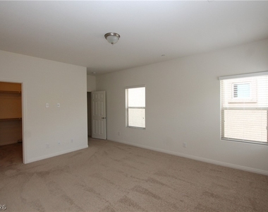 1132 Jesse Harbor Avenue - Photo Thumbnail 9
