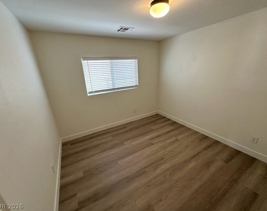 8688 Mesquite Hills Street - Photo Thumbnail 13
