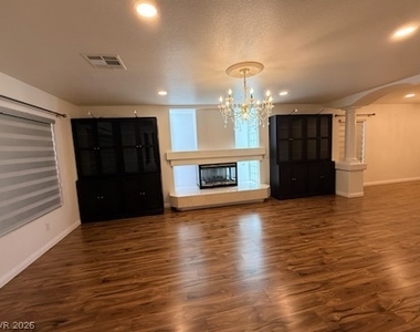 9121 Teal Lake Court - Photo Thumbnail 4
