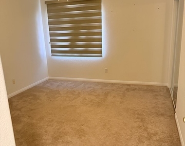 9121 Teal Lake Court - Photo Thumbnail 24