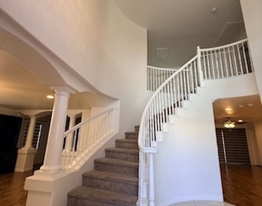 9121 Teal Lake Court - Photo Thumbnail 12
