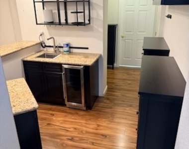 9121 Teal Lake Court - Photo Thumbnail 9