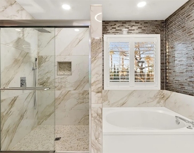 8528 Sierra Cima Lane - Photo Thumbnail 10