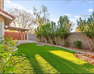 8528 Sierra Cima Lane - Photo Thumbnail 15