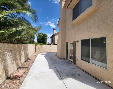 9404 Hershey Lane - Photo Thumbnail 14