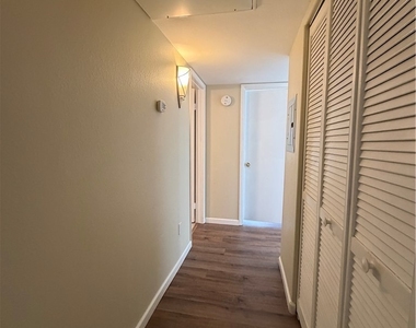 3079 Key Largo Drive - Photo Thumbnail 6