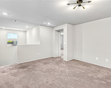7476 Onyx Star Street - Photo Thumbnail 10