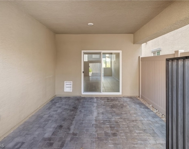 7476 Onyx Star Street - Photo Thumbnail 25