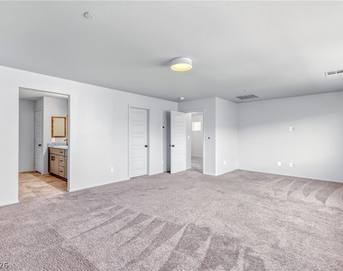 7476 Onyx Star Street - Photo Thumbnail 15