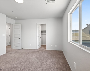 7476 Onyx Star Street - Photo Thumbnail 22