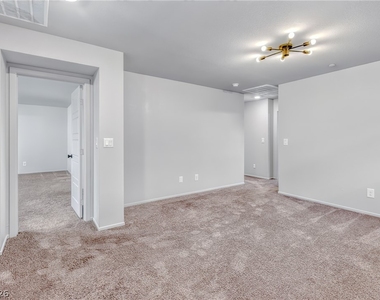 7476 Onyx Star Street - Photo Thumbnail 12