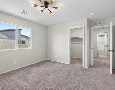 7476 Onyx Star Street - Photo Thumbnail 19