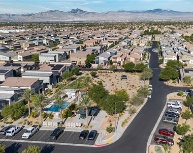 7476 Onyx Star Street - Photo Thumbnail 33